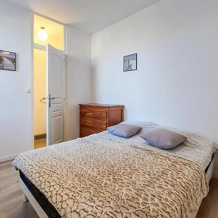 1 Bedroom Awesome Apartment In Chatelaillon-Plage