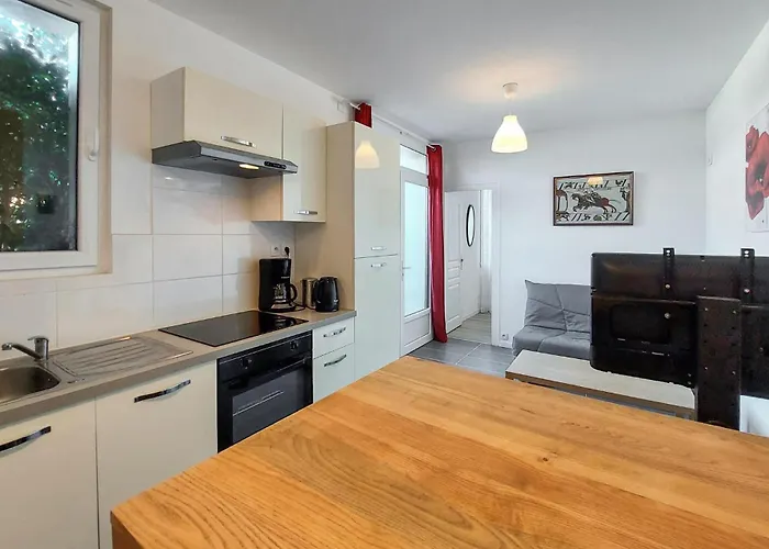 Appartement Awesome In With Wifi