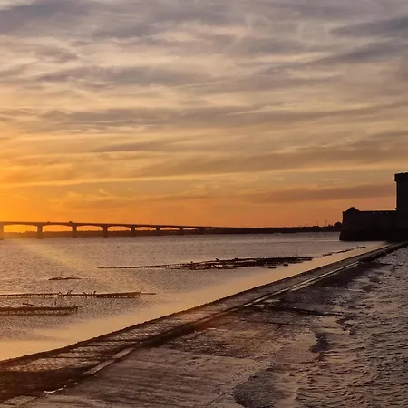 アパート Awesome In With Wifi