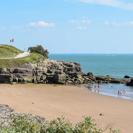 1 Bedroom Awesome Apartment In Chatelaillon-Plage Appartement Châtelaillon-Plage